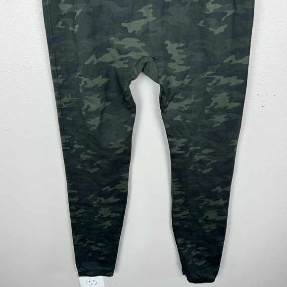 Spanx Look At Me Now Seamless Green Camo Leggings Plus Size 2X Shaping Stretch - Picture 4 of 7